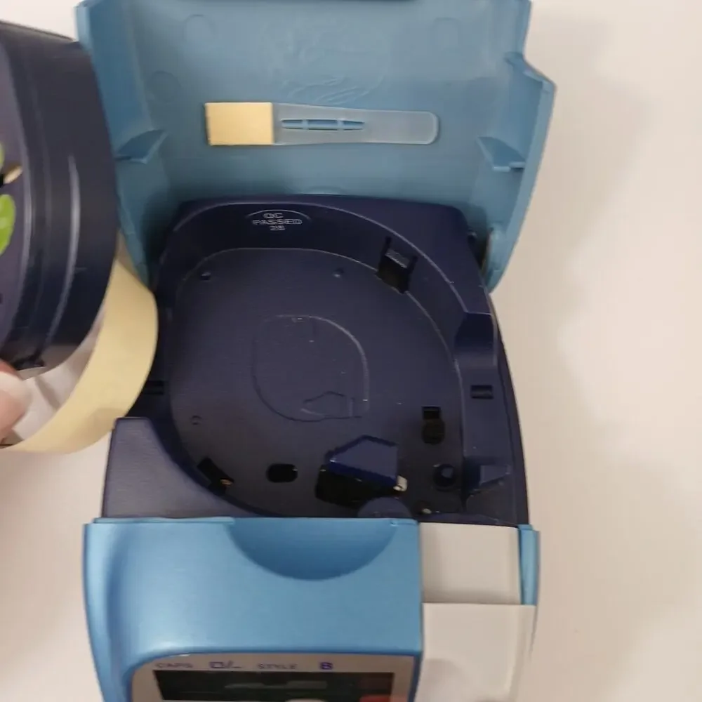 Dymo Letra Tag Label Maker Handheld Blue